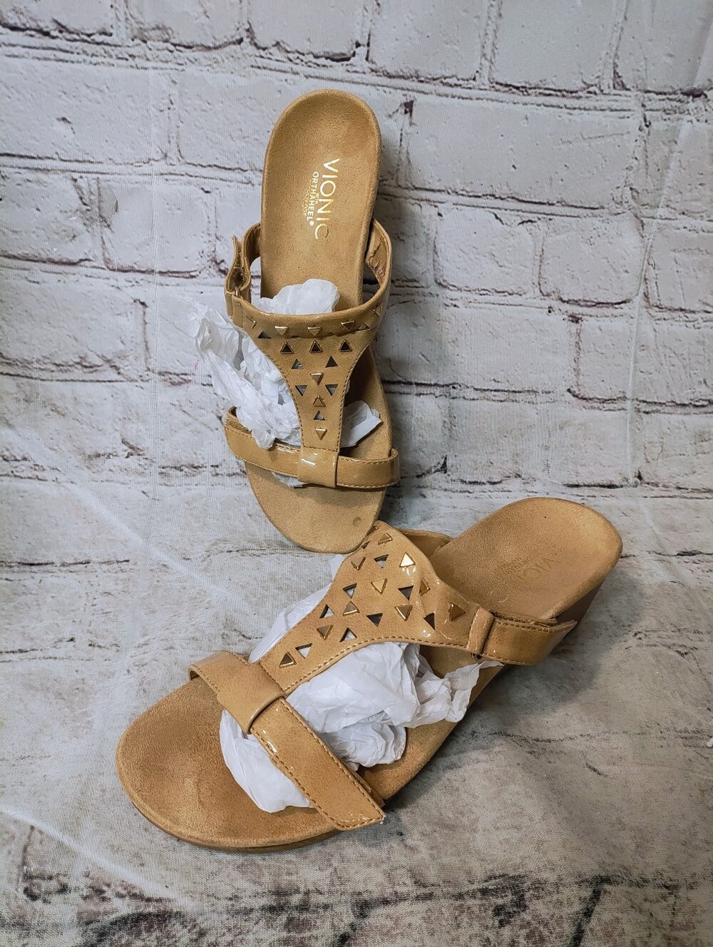 Vionic Wedge 8 Maggie Leather Camel Orthaheel Shoes